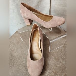 Aerosoles chunky heel tan blush suede size 8.5 Wide